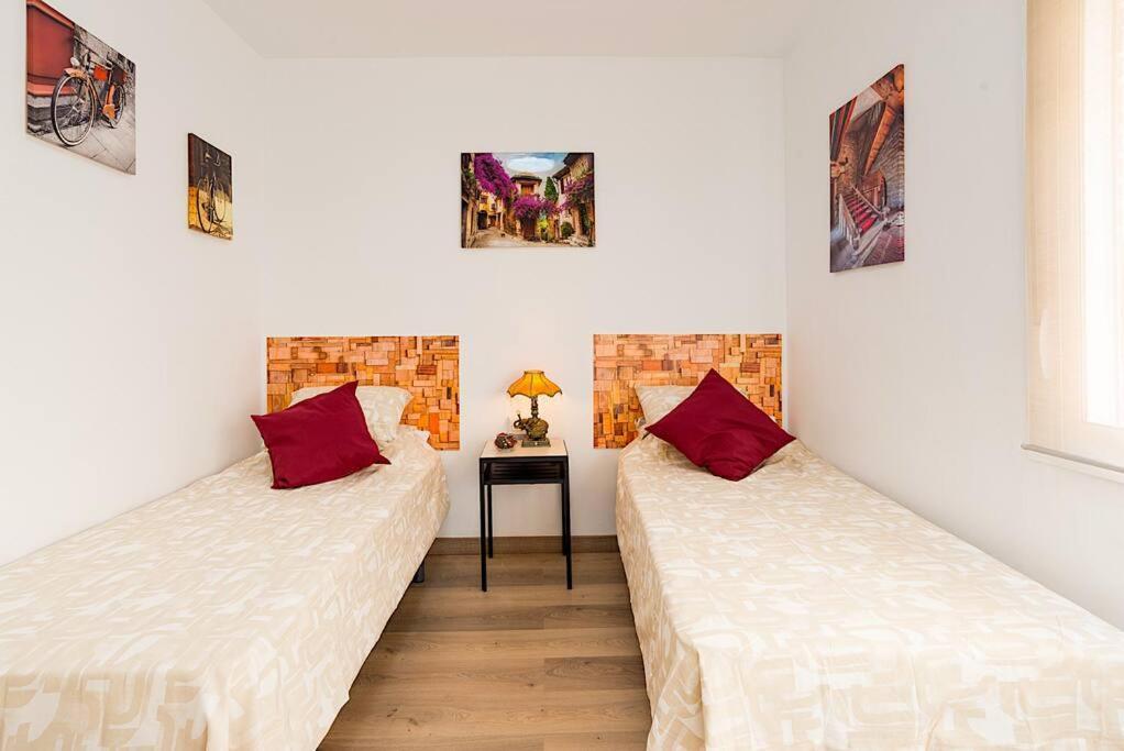 Sohocenter Apartment 2 Rooms Young People Only Málaga Kültér fotó